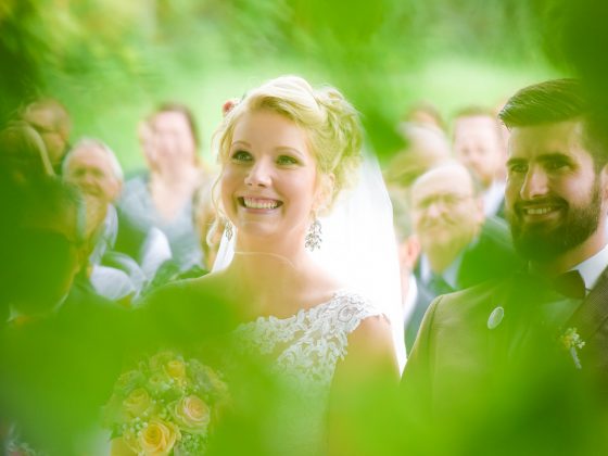 Hochzeitsfotograf Allgaeu Momente lachende Braut